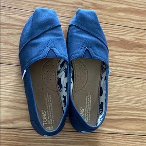 Toms slipons